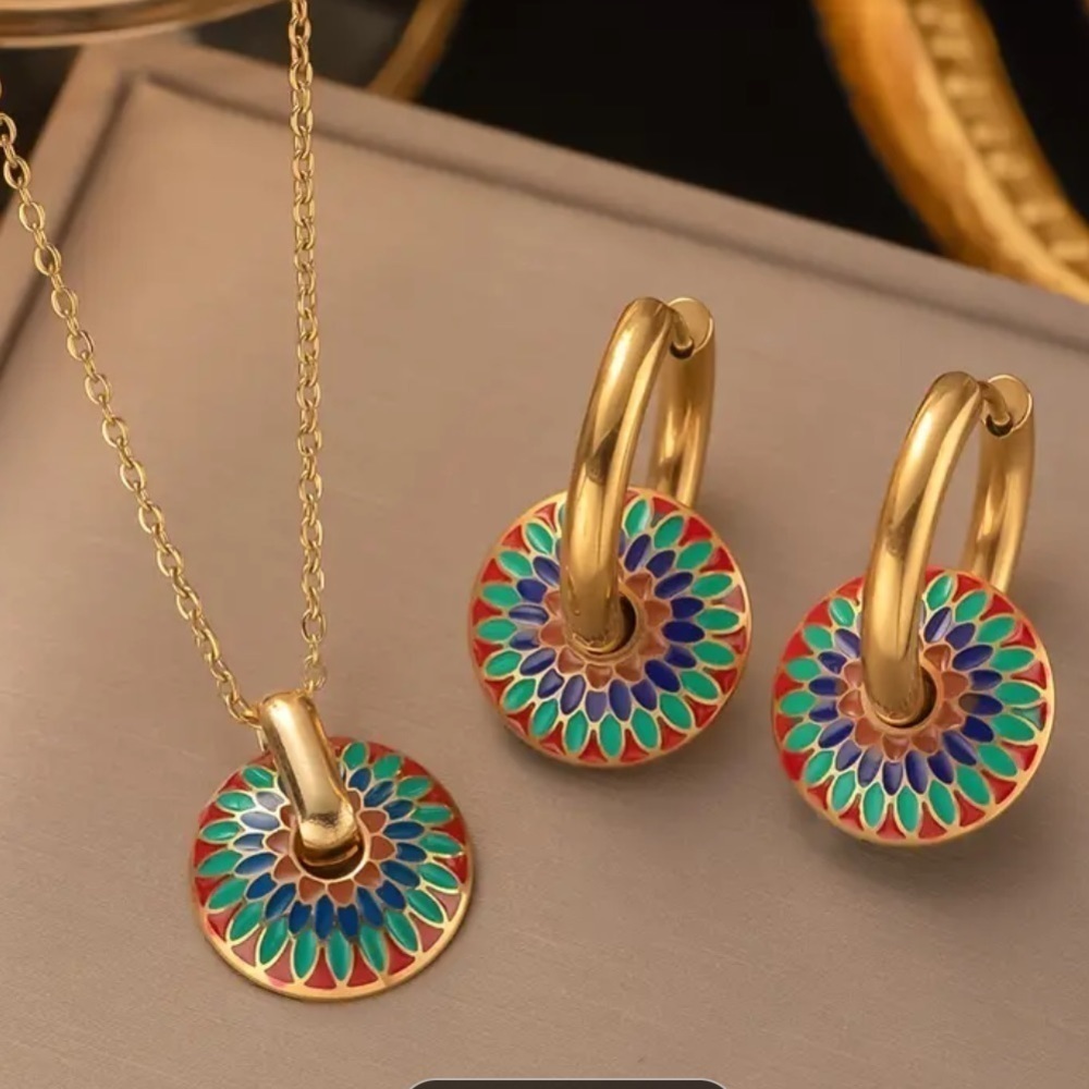 Necklace and Earring Set in Golden Painted Daisy Boho Design